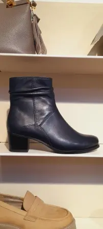 Купить 9-9-23700-41-320 CAPRICE Кроссовки женские за 7 995 руб. в интернет-магазине Дом Обуви