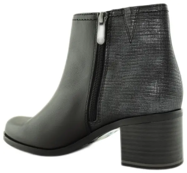Купить 2-2-25301-21-096 Marco Tozzi Ботинки женские   за 2 850 руб. в интернет-магазине Дом Обуви