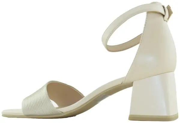 Купить 9-9-28302-42-450 CAPRICE Босоножки женские за 5 200 руб. в интернет-магазине Дом Обуви