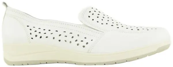 Купить 9-9-24760-28-102 CAPRICE Слипоны женские  за 6 400 руб. в интернет-магазине Дом Обуви