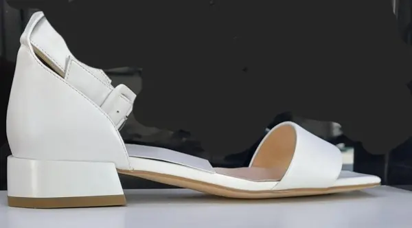 Купить 263-01H-Y634X SG Collection Босоножки женские за 6 350 руб. в интернет-магазине Дом Обуви Купить 263-01H-Y634X SG Collection Босоножки женские за 6 350 руб. в интернет-магазине Дом Обуви